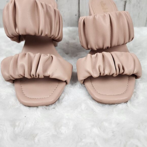 Altar'd State Pink Ruched Heel Sandals Size 6 - Picture 4 of 9